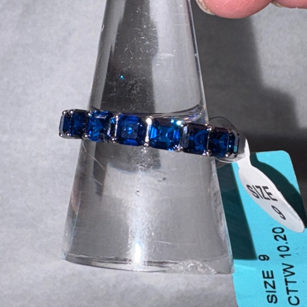 Elegant Blue Gemstone Silver Ring